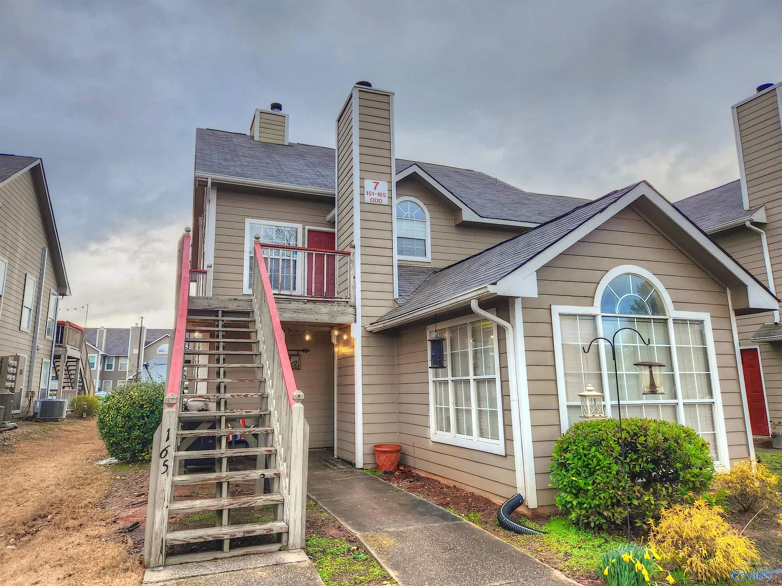 1 bed, 1.0 bath, 650 sqft, $995 — Photo 1
