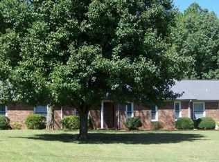2104 Burningtree Dr SE, Decatur, AL 35603