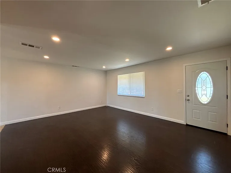 27531 Temple St — Photo 9