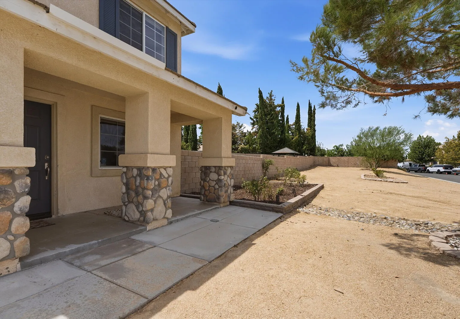 5 bed, 4.0 bath, 2872 sqft, $3,850 — Photo 3