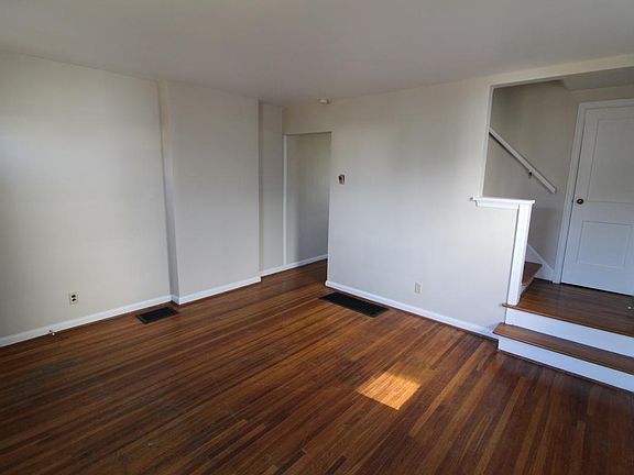 4th image of 1433 N Star Ave