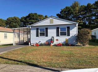 16 Camrose St, Toms River, NJ 08757