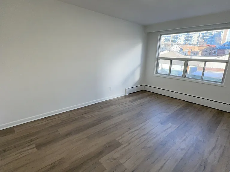 101 Kenwood Ave #1 — Photo 15