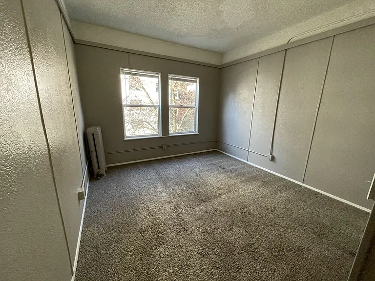 Bay View Apartments — Photo 16