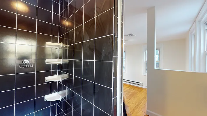 Rented by Bond New York | media 24