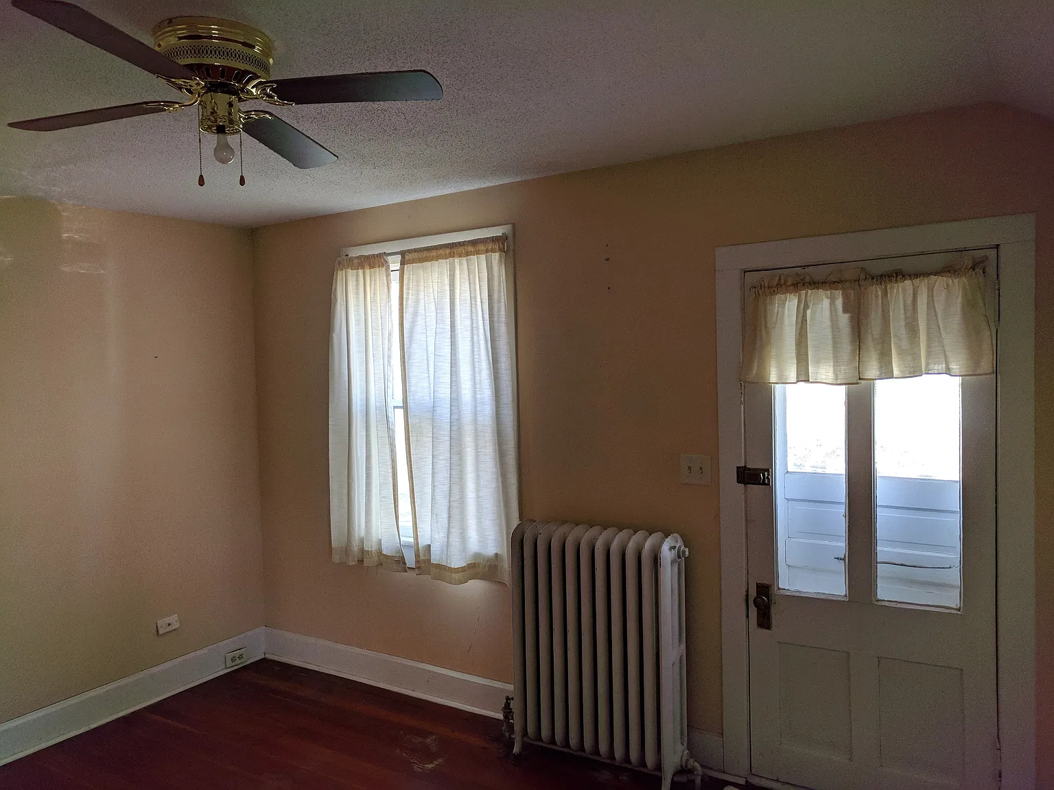 1 bed, 1000 sqft, $900 — Photo 4