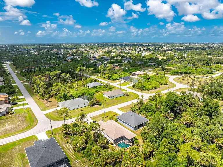 310 Albatross Rd — Photo 47