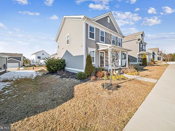 2nd image of 17912 Meriwether Lewis St