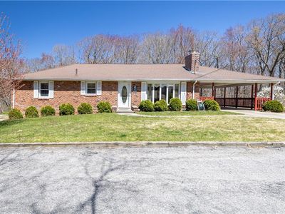 77 Victoria St, Johnston, RI, 02919