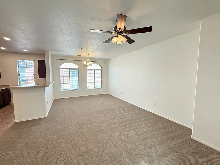 240 W Juniper Ave #1027 — Photo 4