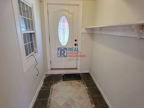 5th image of 45 Main St APT 3