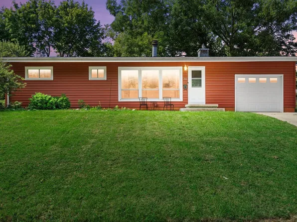 709 Lemira AVENUE, Waukesha, WI 53188