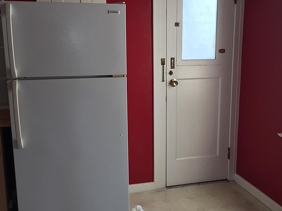 4th image of 372 W Portal Ave APT 4