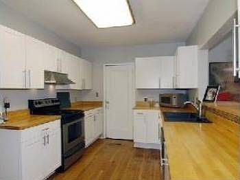 5th image of 1010 W 37th St