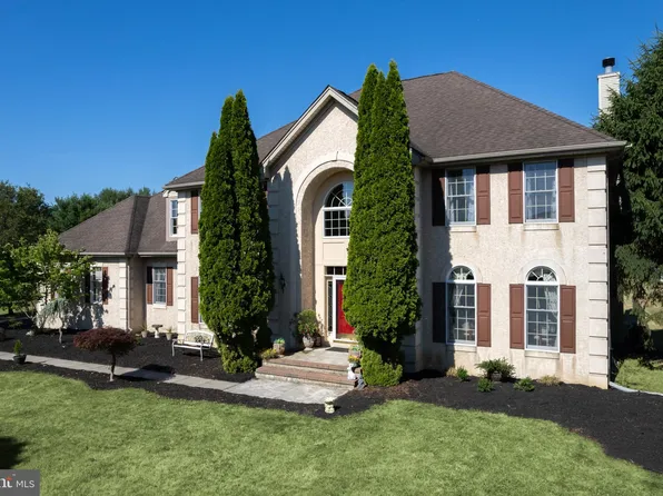 3 Hannah Mount Dr, Millstone Township, NJ 08510