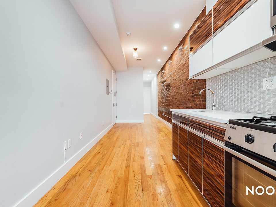 1st image of 320 Bleecker St #2G