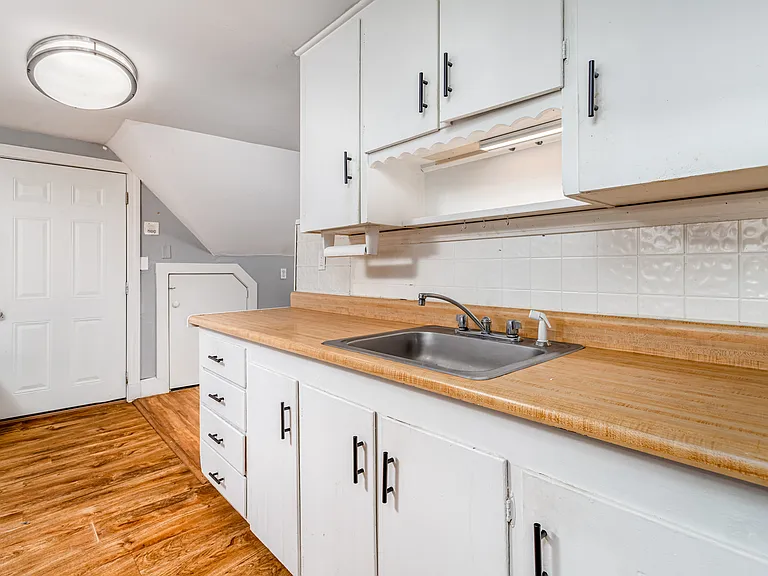 9 Mount Vernon St #3 — Photo 12