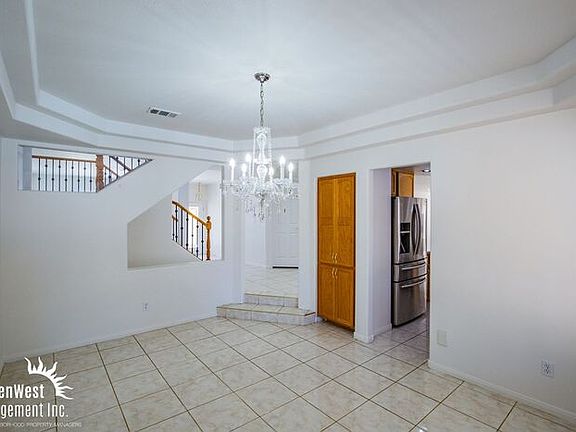 4th image of 10761 Spruce Bough St