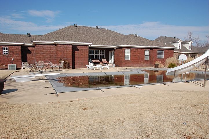 2nd image of 123 Huntcliff Dr
