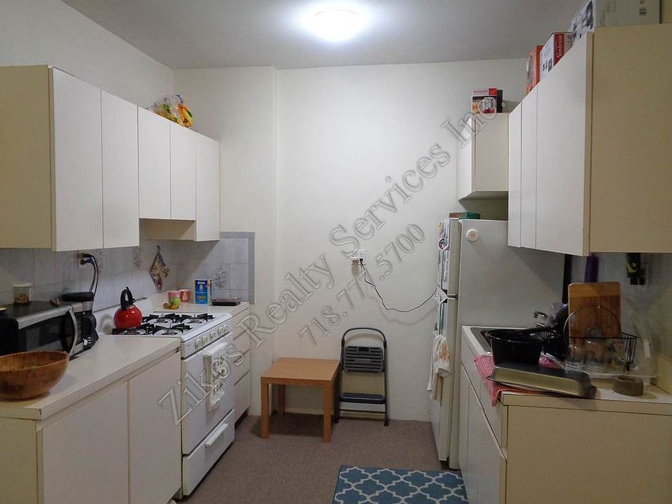 1st image of 2320 29th Ave APT 3F