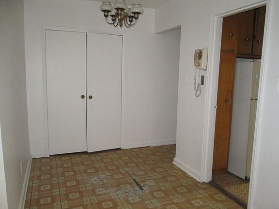 2nd image of 5405 Avenue S