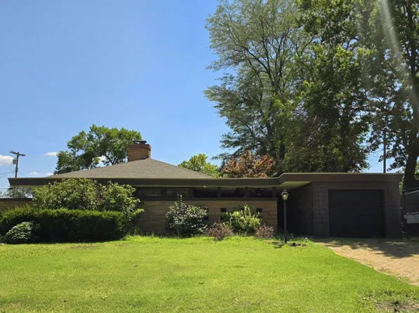 710 E Republic Ave, Salina, KS 67401