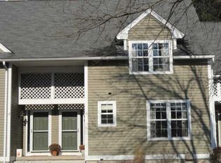 11 Chatsworth Rd, Granby, CT 06035