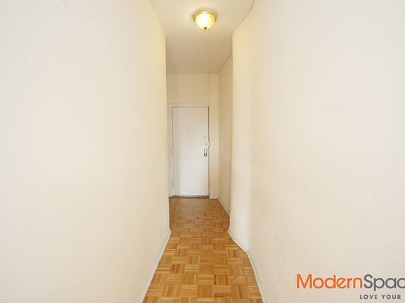3rd image of 4213 28th Ave APT B4