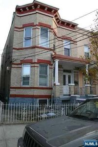 223 72nd St, North Bergen, NJ, 07047