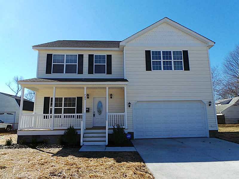1st image of 702 Cristal Dr