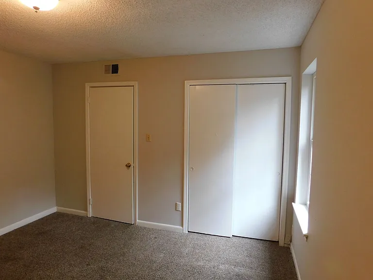 5293 Cedar Bluff Dr — Photo 12