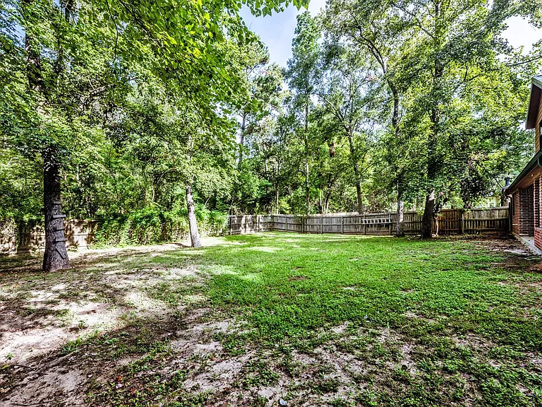 3660 Red Bud Ln — Photo 23
