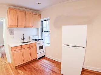 Rented by Urban Real Estate Inc