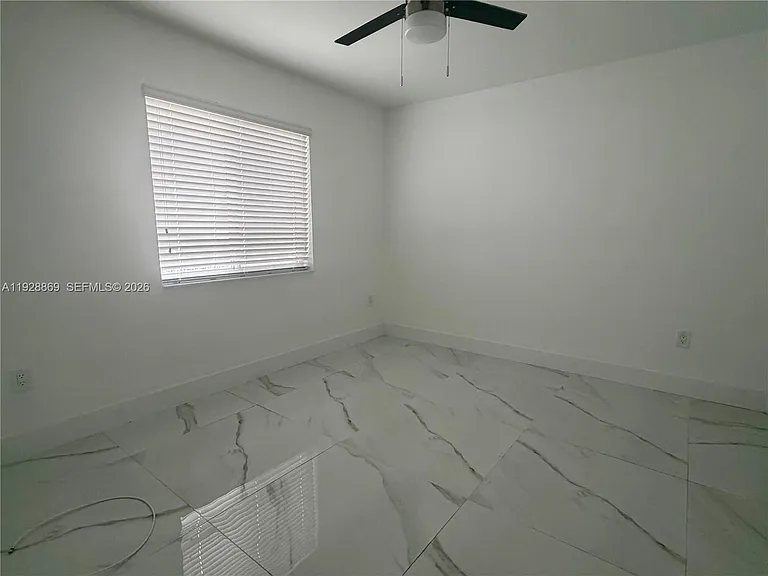 1629 SW 3rd St #5 — Photo 16