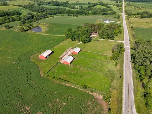 122 G76 Hwy, Lacona, IA 50139
