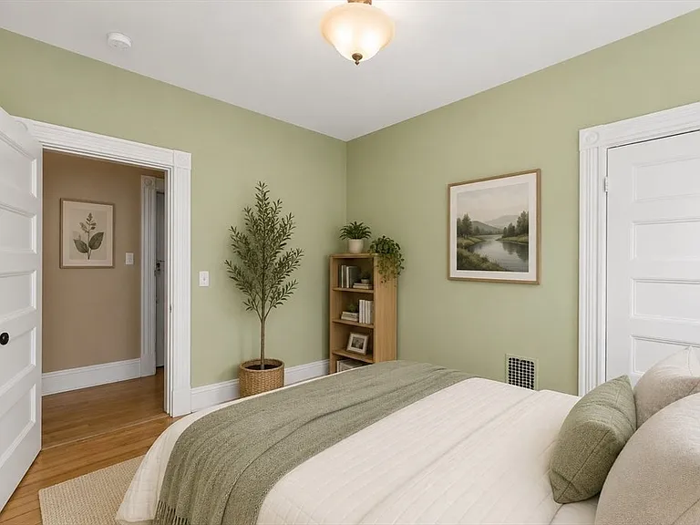326 Centre St #3 — Photo 11