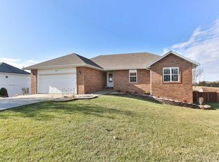 1407 S 17th Ave, Ozark, MO 65721