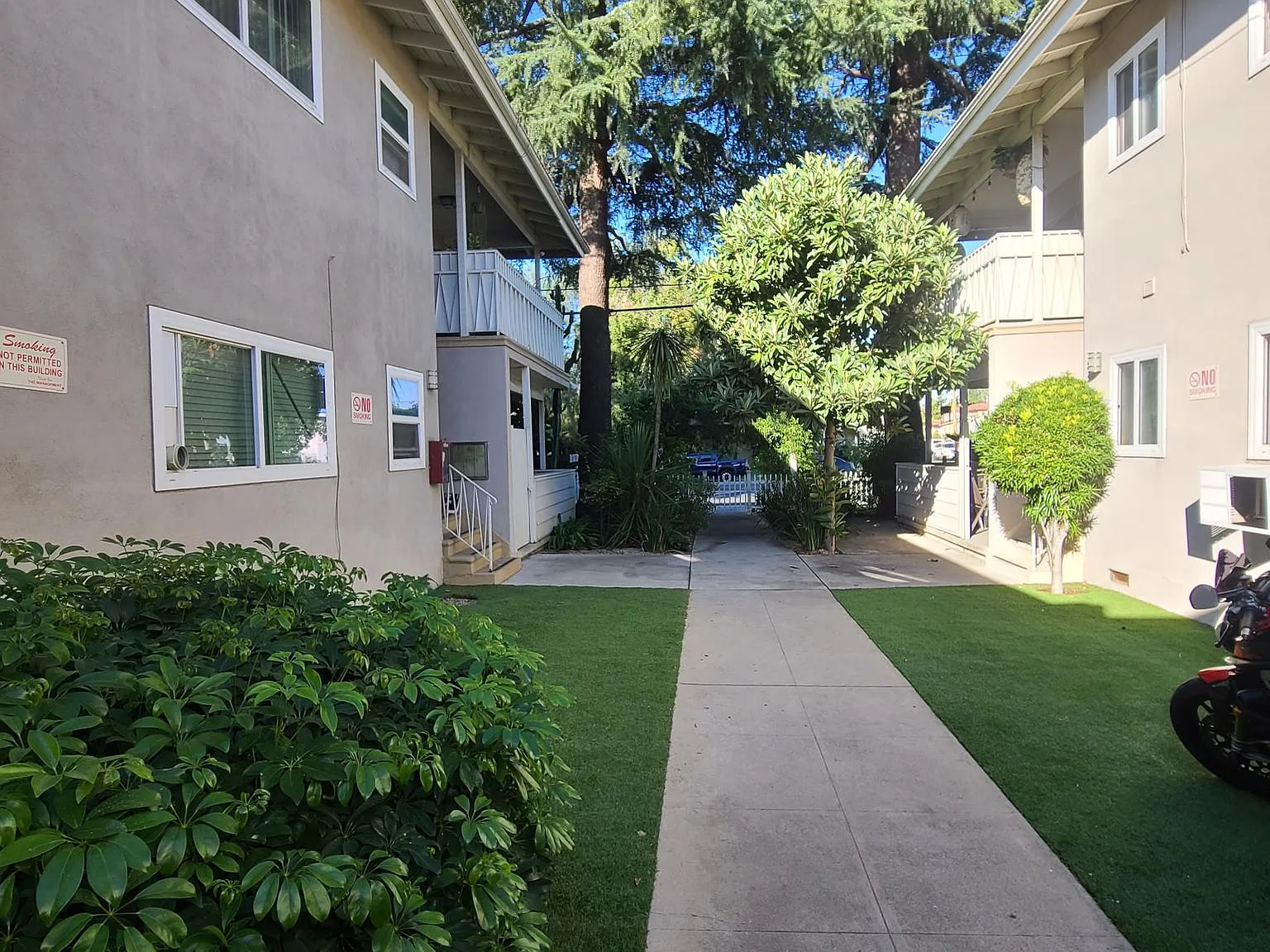 2 bed, 1100 sqft, $2,250 — Photo 2