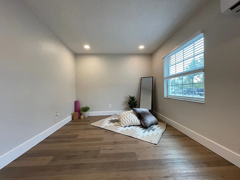 1225 Moselle Ave — Photo 23