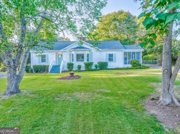 135 Springdale Dr, Cedartown, GA 30125