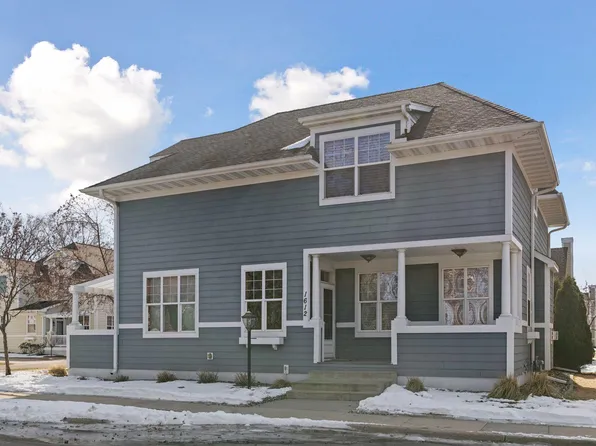1612 Summit Hl, Eagan, MN 55122