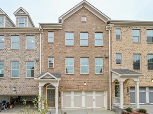 1356 Live Oak Ln, Atlanta, GA 30319