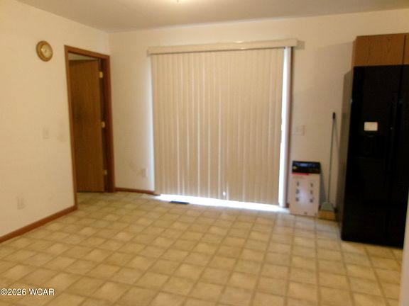 5th image of 2407 E Breese Rd