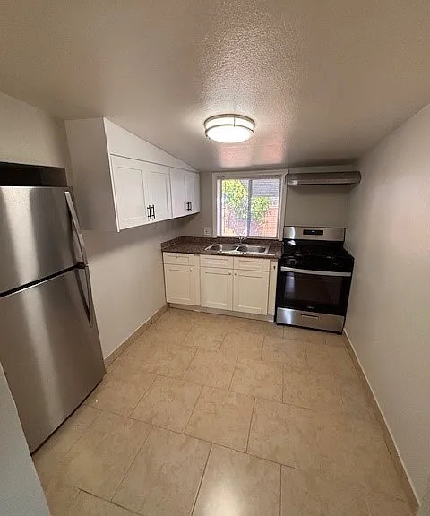 3096 Roosevelt St #B — Photo 10