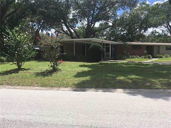 3rd image of 701 E River Dr