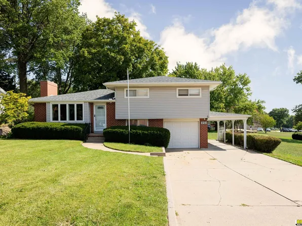 126 Steinhart Park Rd, Nebraska City, NE 68410