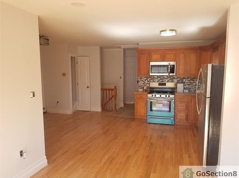 1st image of 3202 Gunther Ave #3
