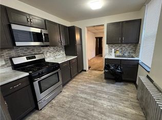 301 Lawn St, Pittsburgh, PA 15213