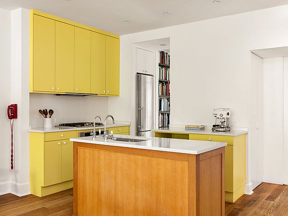 5th image of 381 Park Pl Floor 2
