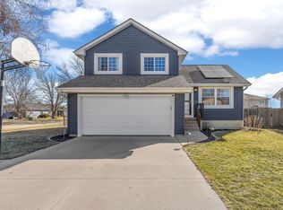 3295 5th St, Marion, IA 52302